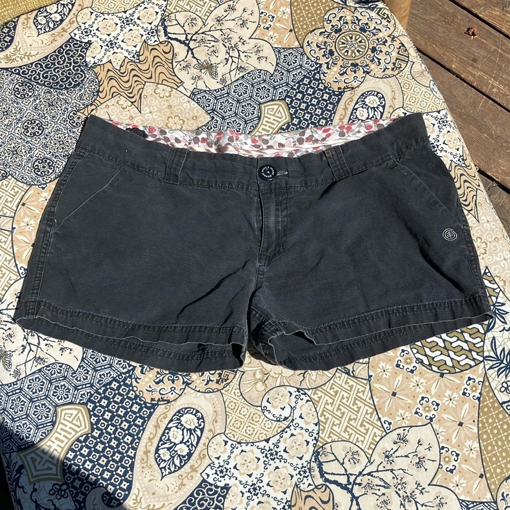 Element junior 11 Casual Shorts waist 34” waist